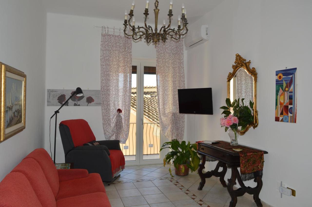 Antica Dimora In Centro Apartment Салерно Екстериор снимка