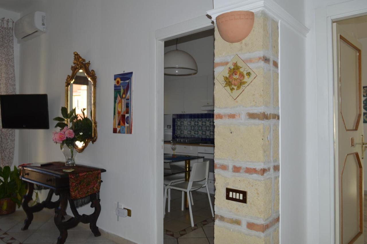 Antica Dimora In Centro Apartment Салерно Екстериор снимка